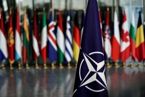 L'Europa "mette fine" alla Nato: ecco il piano di Parigi e Berlino